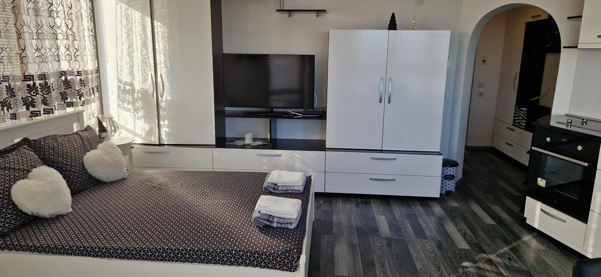 Black And White Apartment Karlovo Exteriér fotografie